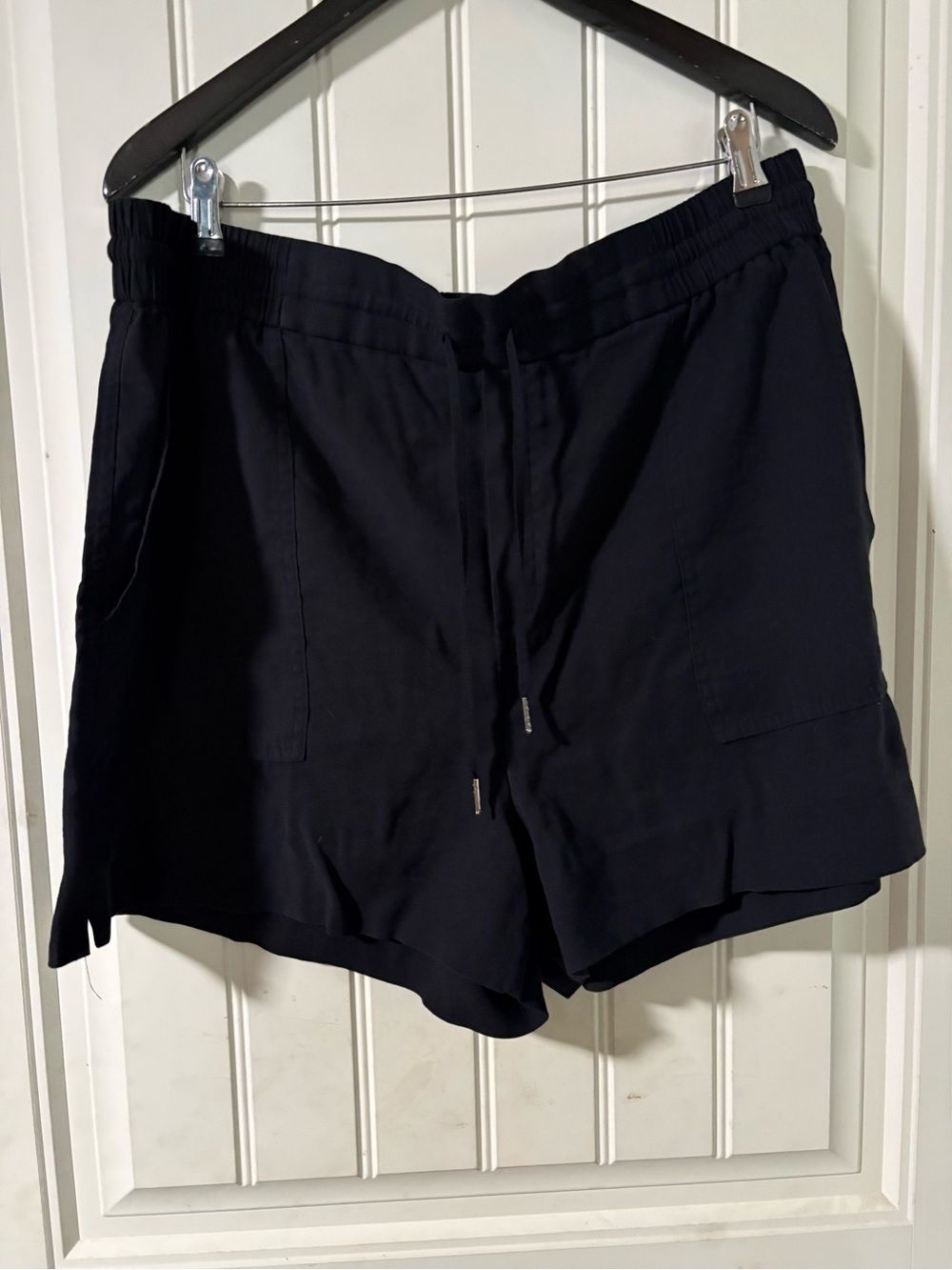 Simply Vera Women’s Black Utility Drawstring Casual Shorts